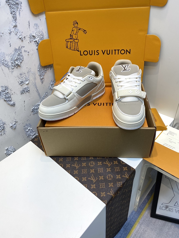 ルイヴィトン靴背面デザイン